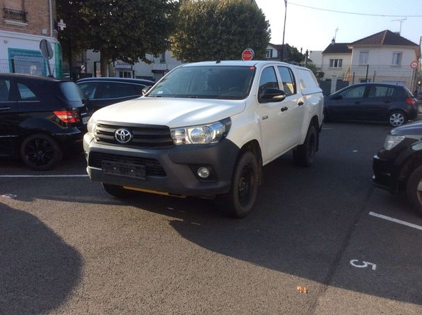 Toyota Hilux Double D Cab 2.4 4D 4WD 110 kW image number 3