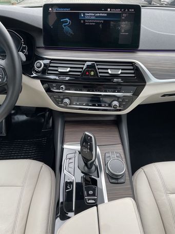 BMW 530 e 215 kW image number 8