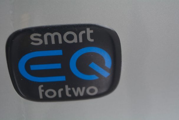 Smart ForTwo coupe EQ 60 kW image number 19