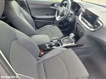 Car image 31