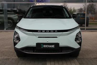 Car image 3