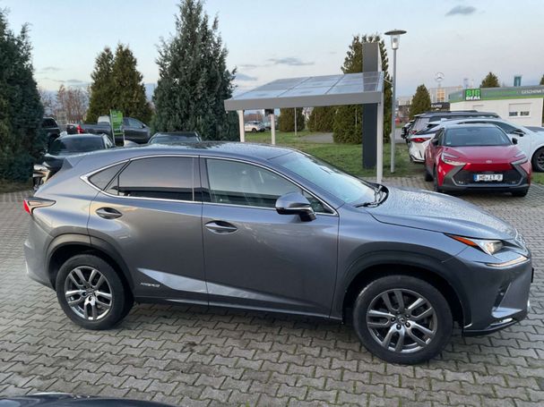 Lexus NX 300 h 145 kW image number 3