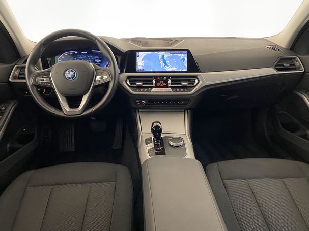 BMW 320 e 150 kW image number 11