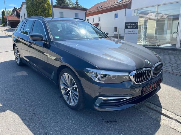 BMW 520d Touring xDrive Luxury Line 140 kW image number 2