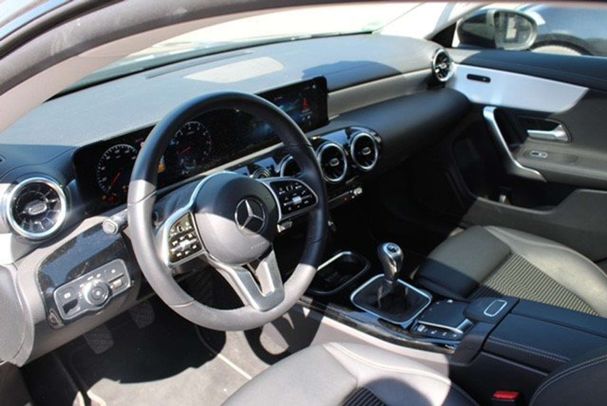 Mercedes-Benz CLA 180 100 kW image number 11