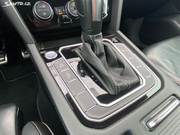 Car image 35