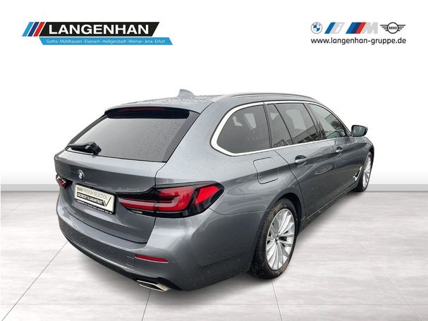 BMW 520d Touring xDrive 140 kW image number 4