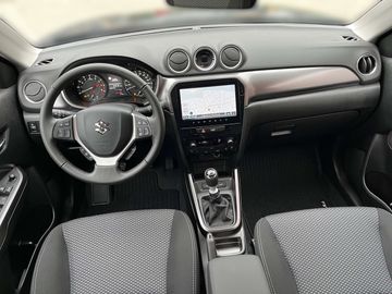 Car image 11