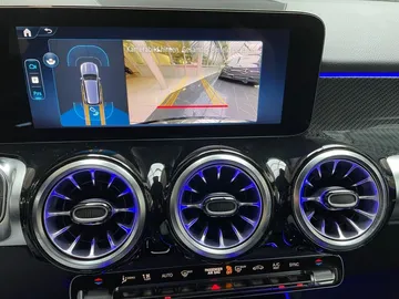 Car image 25