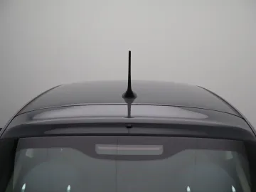 Car image 38