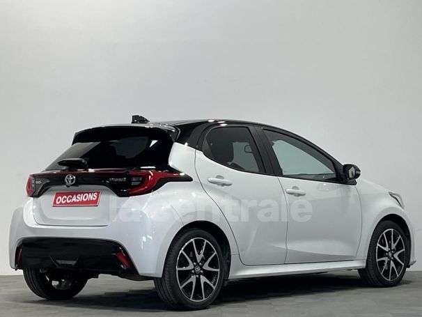 Toyota Yaris Hybrid 85 kW image number 16