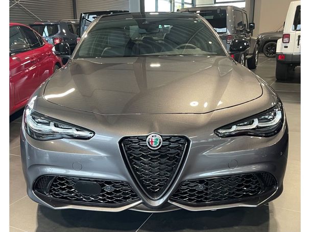 Alfa Romeo Giulia 2.0 Turbo 16V Veloce 206 kW image number 2