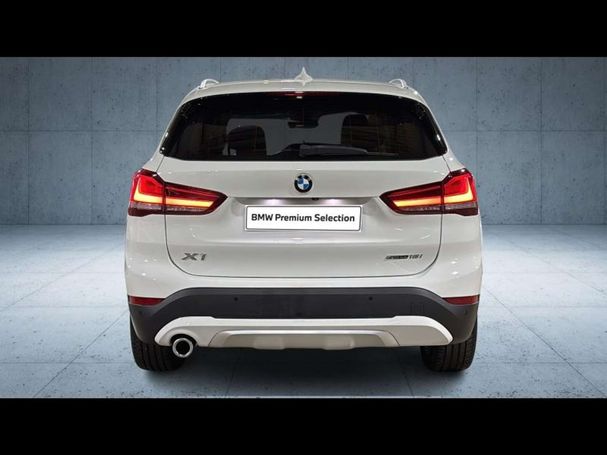 BMW X1 sDrive18i xLine 101 kW image number 18