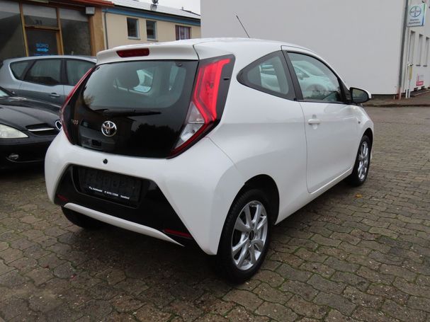 Toyota Aygo 53 kW image number 4