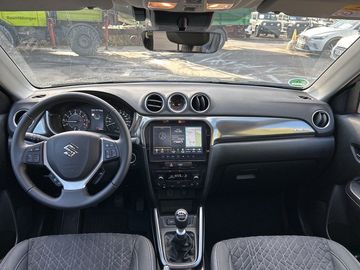 Car image 10