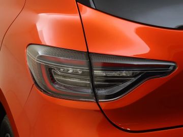 Car image 36