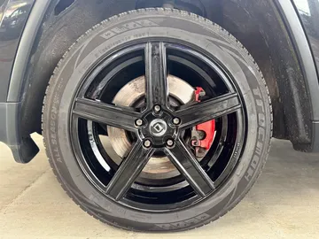 Car image 31