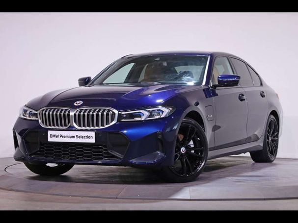 BMW 330e xDrive Individual M Sport 215 kW image number 1