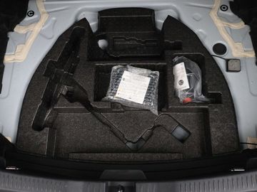 Car image 37