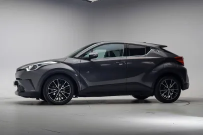 Car image 3
