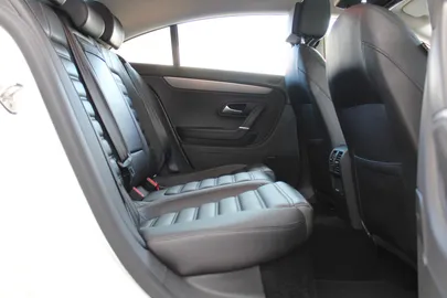 Car image 35