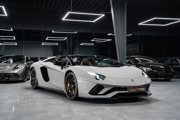 Lamborghini Aventador Roadster S 544 kW image number 3