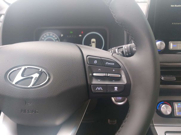 Hyundai Kona EV 150 kW image number 14