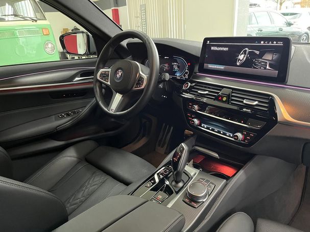 BMW 530 Touring 215 kW image number 22