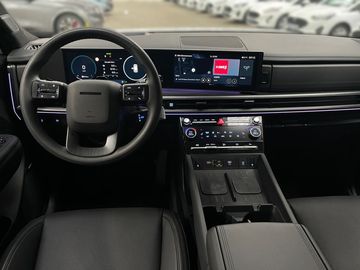 Car image 15