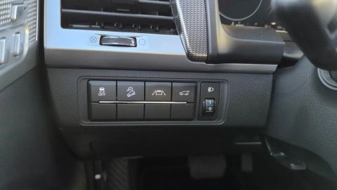 Car image 35