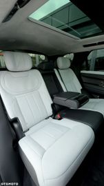 Car image 36