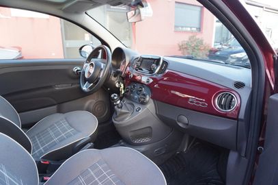 Car image 19