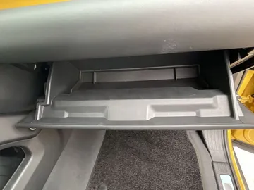 Car image 46