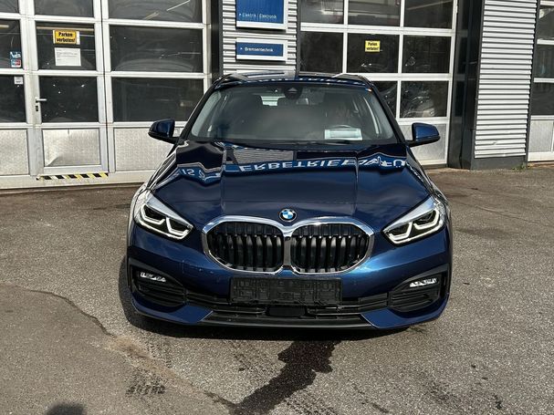 BMW 120d xDrive Advantage 140 kW image number 3