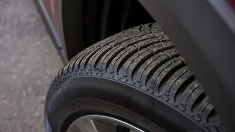 Car image 38