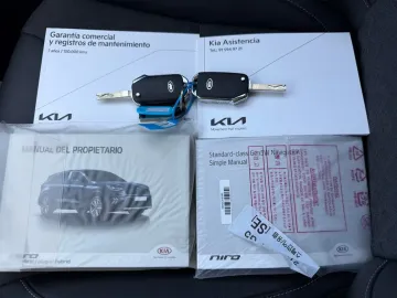Car image 32