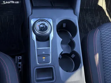 Car image 29