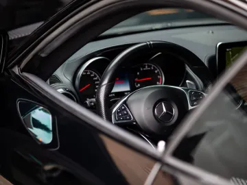 Car image 38