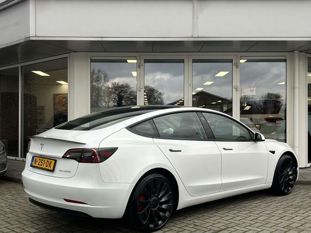 Tesla Model 3 Performance AWD 339 kW image number 3