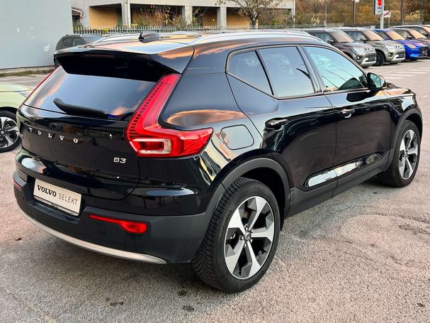 Volvo XC40 B3 Core 120 kW image number 2