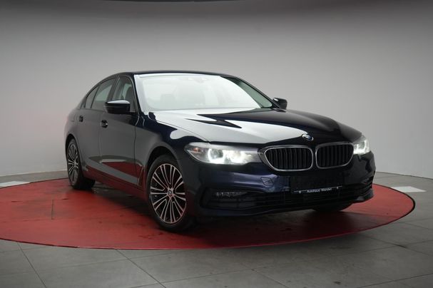 BMW 520d Sport Line 140 kW image number 2