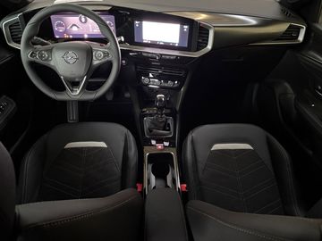 Car image 10