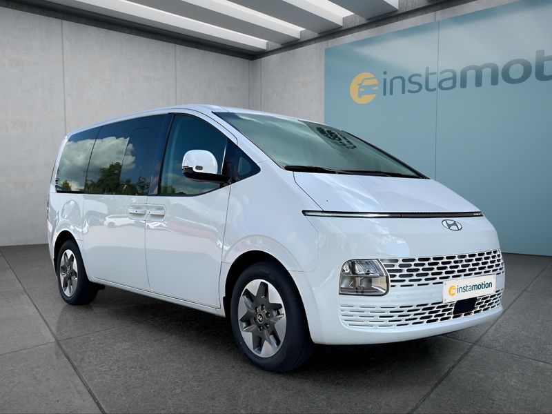 Hyundai Staria Hybrid
