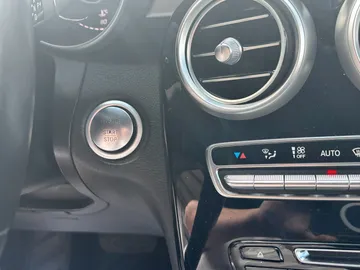 Car image 35