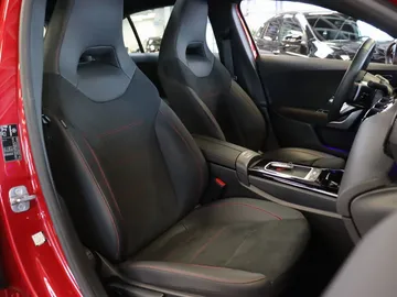 Car image 28