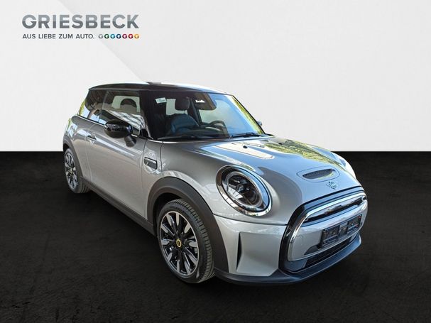 Mini Cooper SE Mini Yours Trim 135 kW image number 7