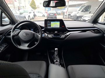 Car image 10