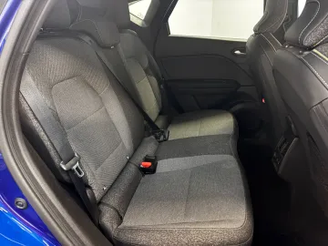 Car image 25