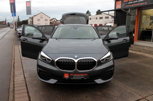 BMW 118i Advantage 100 kW image number 3