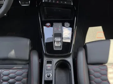 Car image 41
